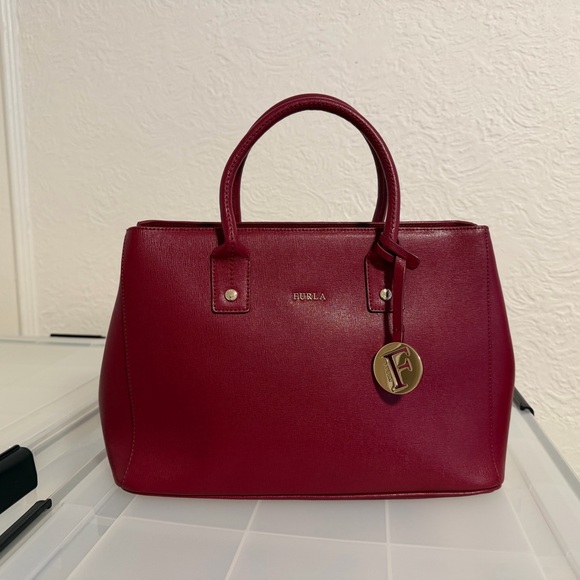 Furla Handbags - Furla Linda Burgundy Leather handbag